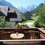 & Smucka * Kranjska Gora