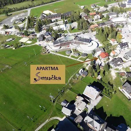 Apartment & Smucka *