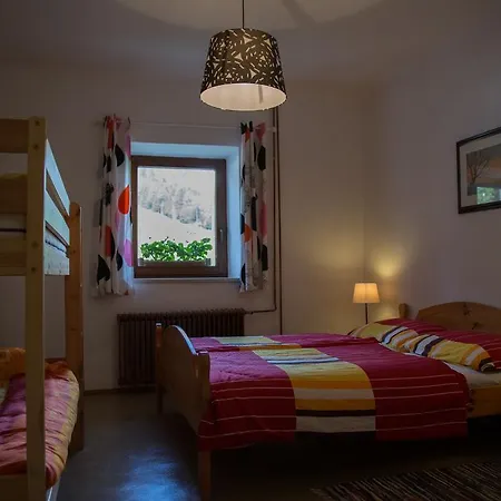 Apartment & Smucka *