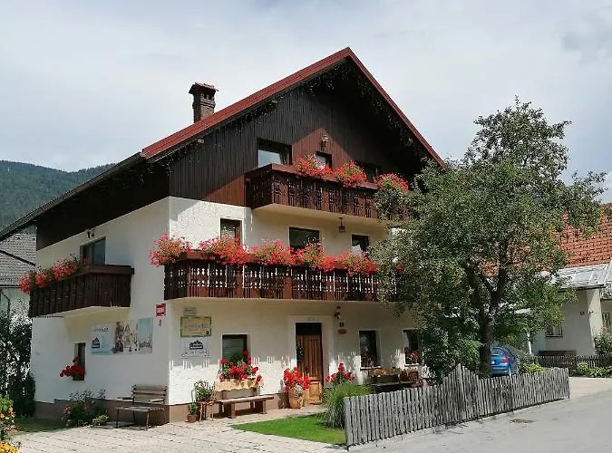 & Smucka Kranjska Gora